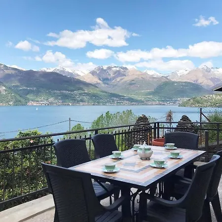 Holiday home Lake-view Apartment, 1 Min Walk From The
