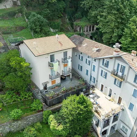 Vakantiehuis Castelaus, View, 1 Min Walk From The Dervio