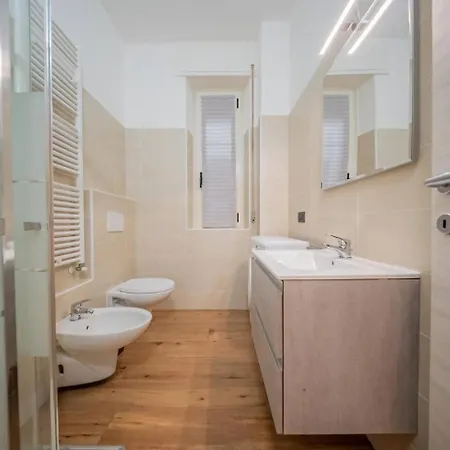 Vakantiehuis Castelaus, View, 1 Min Walk From The *
