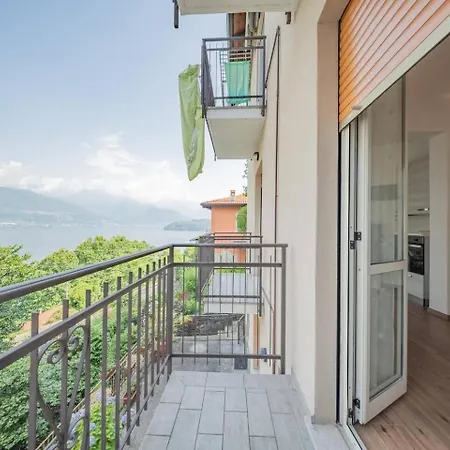 Castelaus, View, 1 Min Walk From The Vakantiehuis