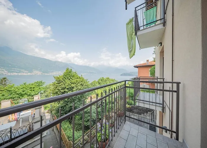 Castelaus, View, Ac, 1 Min Walk From The デルヴィオ