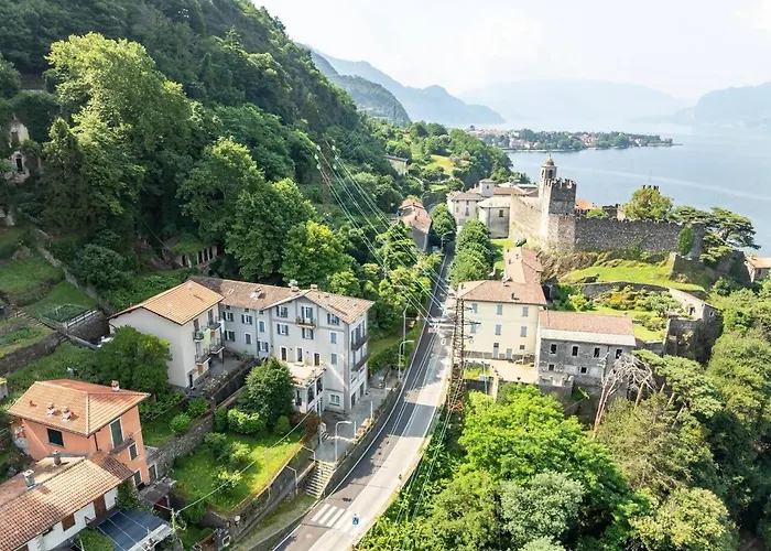 Castelaus, View, Ac, 1 Min Walk From The 別荘